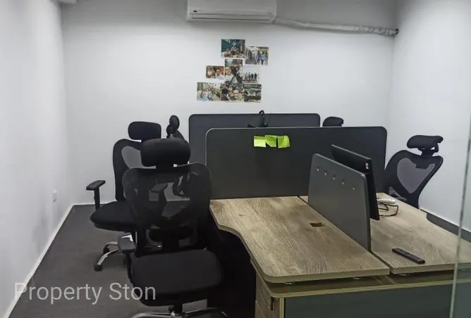 77055153 - Property Image 2