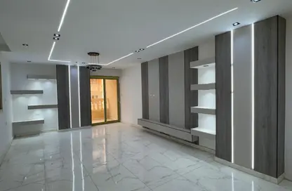 Apartment - 3 Bedrooms - 2 Bathrooms for sale in Hadayek El Ahram - Giza