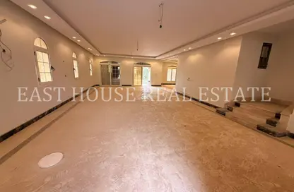 Villa - 4 Bedrooms - 4 Bathrooms for sale in Privado - Madinaty - Cairo