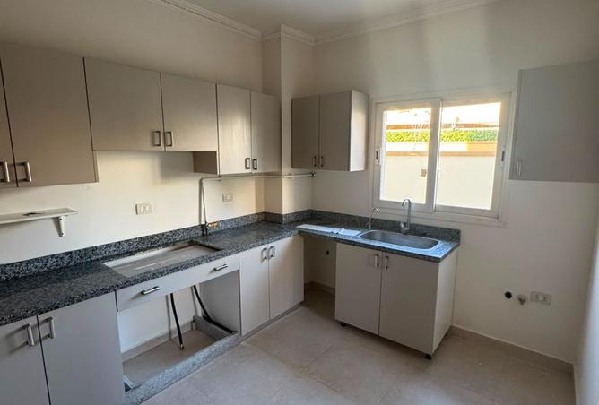102077771 - Property Image 3