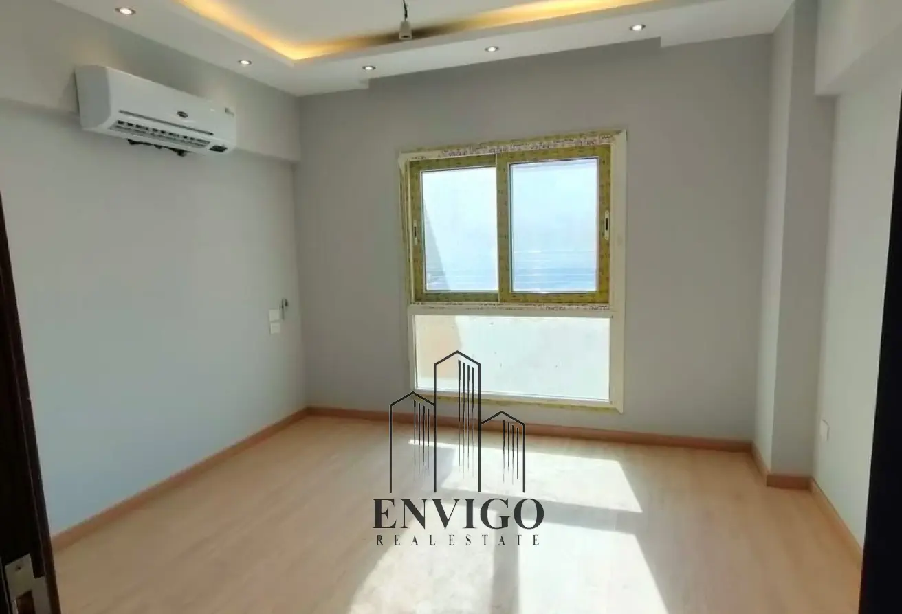 113807647 - Property Main Image