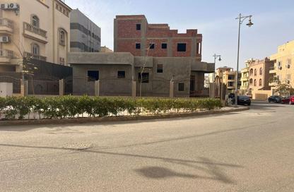 Apartment - 2 Bedrooms - 2 Bathrooms for sale in South Investors Area - New Cairo City - Cairo