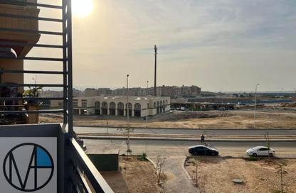 Apartment - 2 Bedrooms - 1 Bathroom for sale in Mohamed Naguib Axis - Abou El Houl - New Cairo City - Cairo
