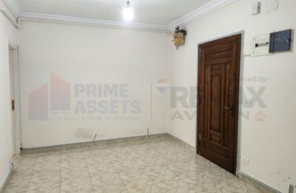 Apartment - 3 Bedrooms - 1 Bathroom for sale in Smouha - Hay Sharq - Alexandria Apartment - 3 Bedrooms - 1 Bathroom for sale in Smouha - Hay Sharq - Alexandria