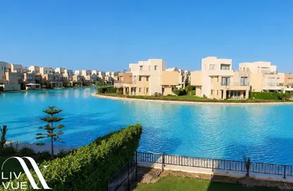 فيلا - 5 غرف نوم - 5 حمامات للايجار في مراسي - سيدي عبد الرحمن - الساحل الشمالي
