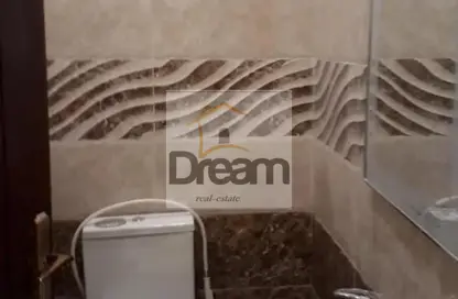 مكتب عمل جماعي - 4 حمامات للايجار في شارع جزيرة العرب (المهندس حسن حلمي) - المهندسين - الجيزة