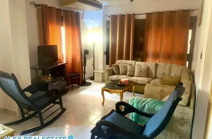 Apartment - 2 Bedrooms - 2 Bathrooms for rent in Al Ghardaqah St. - San Stefano - Hay Sharq - Alexandria