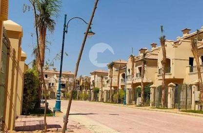 تاون هاوس - 3 - 3 للبيع في الباتيو برايم - الباتيو - كمبوندات الشروق - مدينة الشروق - القاهرة
