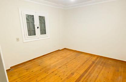 Apartment - 3 Bedrooms - 2 Bathrooms for rent in Al Ekbal St. - Laurent - Hay Sharq - Alexandria