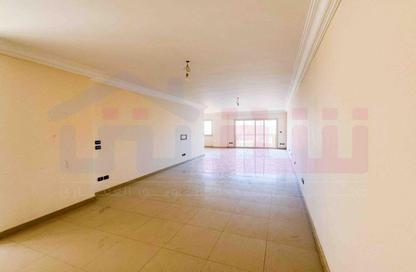 Apartment - 3 Bedrooms - 3 Bathrooms for sale in Al Sayeda Sakina Bint Al Hussein St. - Kafr Abdo - Roushdy - Hay Sharq - Alexandria