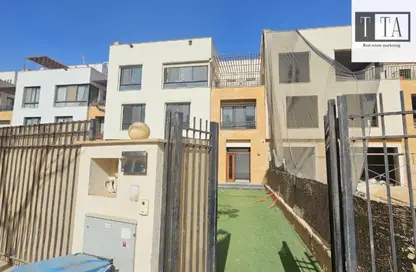 فيلا - 4 غرف نوم - 5 حمامات للايجار في 6 ويست - بيفرلي هيلز - كمبوندات الشيخ زايد - الشيخ زايد - الجيزة