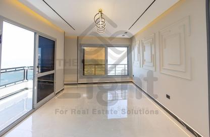 Apartment - 2 Bedrooms - 1 Bathroom for sale in El Gaish Road - Miami - Hay Awal El Montazah - Alexandria Apartment - 2 Bedrooms - 1 Bathroom for sale in El Gaish Road - Miami - Hay Awal El Montazah - Alexandria