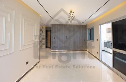 Apartment - 2 Bedrooms - 1 Bathroom for sale in El Gaish Road - Miami - Hay Awal El Montazah - Alexandria Apartment - 2 Bedrooms - 1 Bathroom for sale in El Gaish Road - Miami - Hay Awal El Montazah - Alexandria