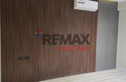 Apartment - 2 - 2 for rent in Mountain View iCity October - 6 October Compounds - 6 October City - Giza