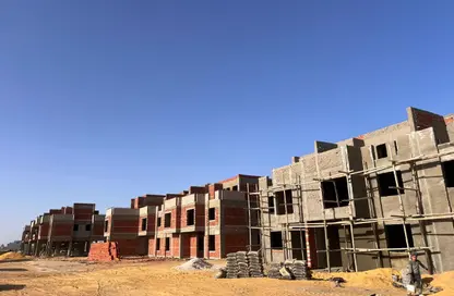 Townhouse - 5 Bedrooms - 4 Bathrooms for sale in West End - Sheikh Zayed City - Giza