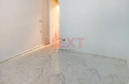 Apartment - 3 Bedrooms - 1 Bathroom for sale in Fouad St. - Raml Station - Hay Wasat - Alexandria