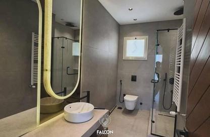 Apartment - 3 Bedrooms - 2 Bathrooms for sale in 90 Avenue - South Investors Area - New Cairo City - Cairo