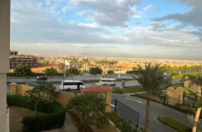 Apartment - 3 Bedrooms - 3 Bathrooms for sale in The Fourteen Golf Residences - Uptown Cairo - Mokattam - Cairo