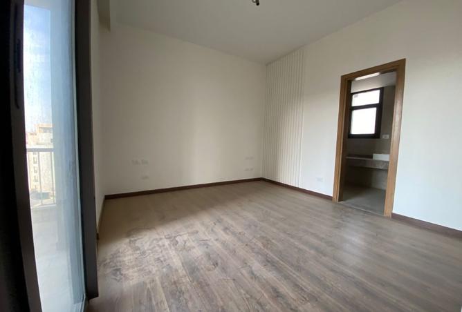 99121537 - Property Image 3