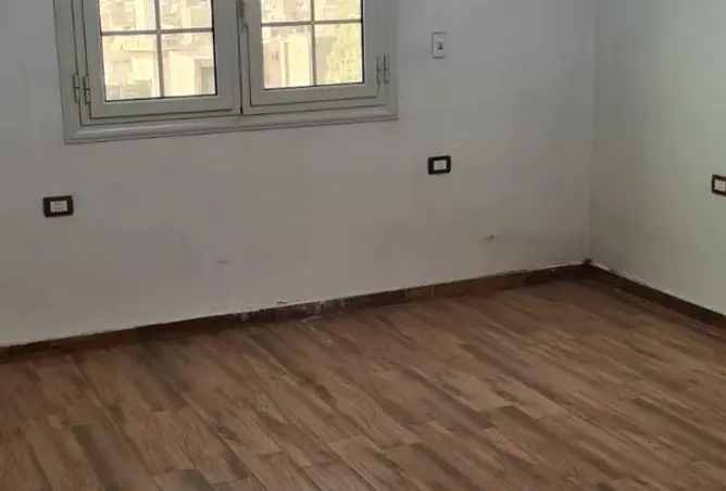 102080169 - Property Image 3