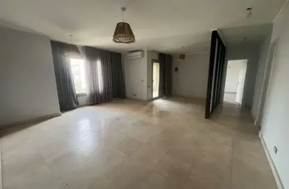 Apartment - 2 Bedrooms - 2 Bathrooms for rent in Palm Hills Village Gate - South Investors Area - New Cairo City - Cairo