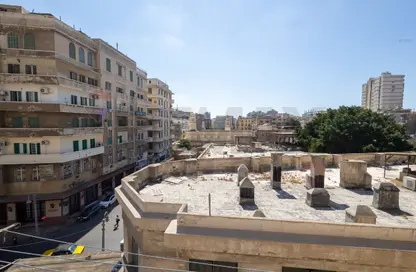 شقة - 5 غرف نوم - 1 حمام للبيع في شارع مسجد العطارين - محطة الرمل - حي وسط - الاسكندرية