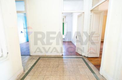 Apartment - 5 - 1 for sale in Al Atarin Mosque St. - Raml Station - Hay Wasat - Alexandria