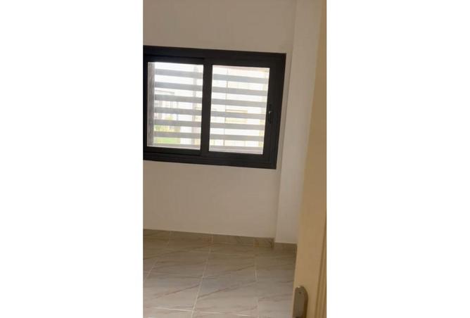 8702577 - Property Image 3