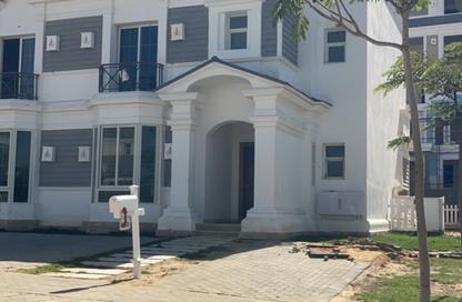 Townhouse - 3 - 3 for sale in Mountain View 1.1 - 5th Settlement Compounds - The 5th Settlement - New Cairo City - Cairo Townhouse - 3 - 3 for sale in Mountain View 1.1 - 5th Settlement Compounds - The 5th Settlement - New Cairo City - Cairo