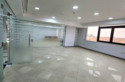 مساحات مكتبية - 8 غرف نوم - 4 حمامات للايجار في شارع 200 - دجلة - حي المعادي - القاهرة