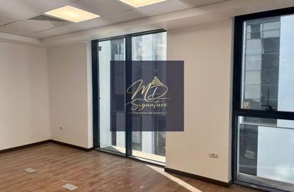 Office Space - 4 Bedrooms - 1 Bathroom for rent in Hyde Park Business District Mall - South Teseen St. - The 5th Settlement - New Cairo City - Cairo
