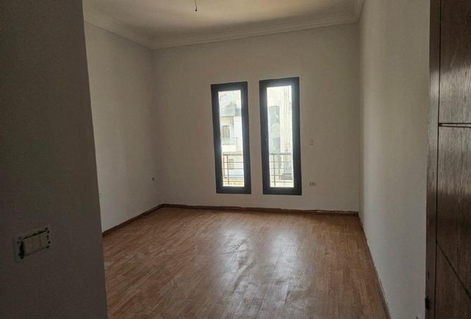 57741388 - Property Image 3