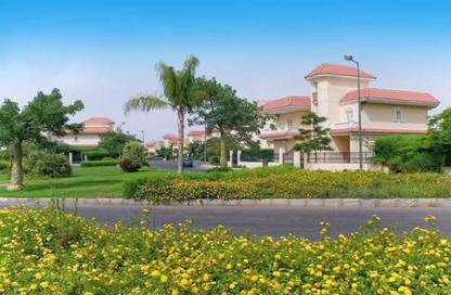 Villa - 4 Bedrooms - 4 Bathrooms for sale in Mayfair Residence - El Shorouk Compounds - Shorouk City - Cairo