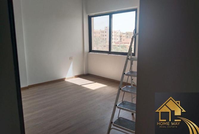 74039069 - Property Image 2