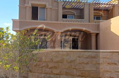 Villa - 4 Bedrooms - 3 Bathrooms for sale in Royal Meadows - Sheikh Zayed Compounds - Sheikh Zayed City - Giza Villa - 4 Bedrooms - 3 Bathrooms for sale in Royal Meadows - Sheikh Zayed Compounds - Sheikh Zayed City - Giza