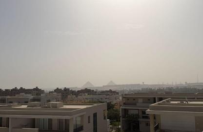 Apartment - 4 Bedrooms - 5 Bathrooms for sale in Pyramids Hills - Cairo Alexandria Desert Road - 6 October City - Giza