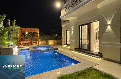 Villa - 7 Bedrooms - 6 Bathrooms for sale in Hyde Park - New Cairo City - Cairo