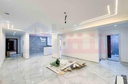 Apartment - 3 Bedrooms - 2 Bathrooms for sale in Abo Qir St. - Glim - Hay Sharq - Alexandria
