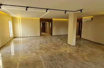 Apartment - 4 Bedrooms - 4 Bathrooms for sale in Mountain View Hyde Park - 5th Settlement Compounds - The 5th Settlement - New Cairo City - Cairo