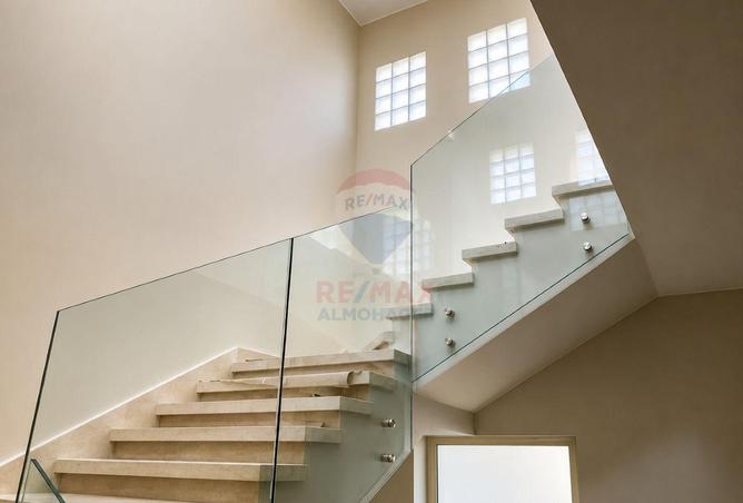 97137930 - Property Image 3