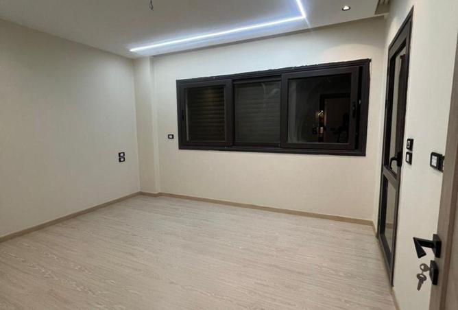 63881657 - Property Image 3