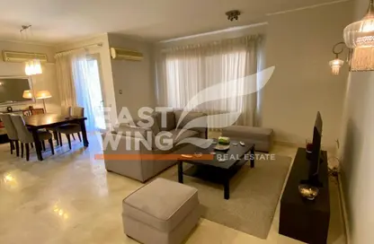 Apartment - 2 Bedrooms - 2 Bathrooms for sale in Palm Hills Village Gate - South Investors Area - New Cairo City - Cairo