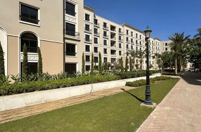 Apartment - 1 - 2 for sale in Village West - Sheikh Zayed Compounds - Sheikh Zayed City - Giza