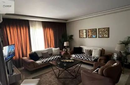 شقة - 2 غرف نوم - 2 حمامات للبيع في فيلدج جيت - المستثمرين الجنوبية - مدينة القاهرة الجديدة - القاهرة