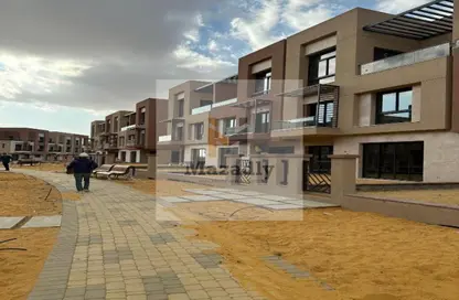 تاون هاوس - 3 غرف نوم - 4 حمامات للبيع في ديستريكت 5 - كمبوندات التجمع الخامس - التجمع الخامس - مدينة القاهرة الجديدة - القاهرة