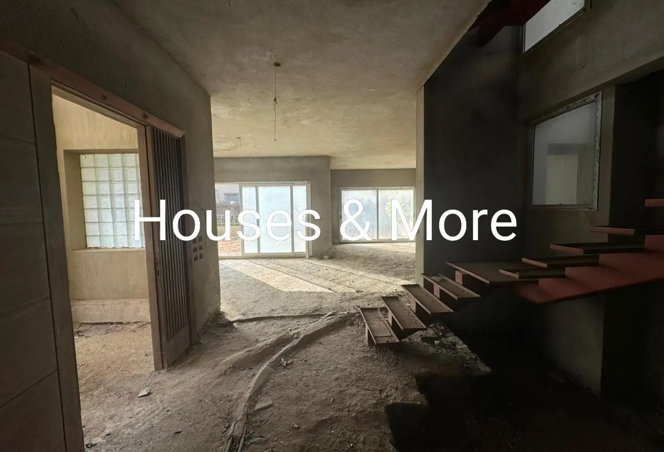 83684904 - Property Main Image