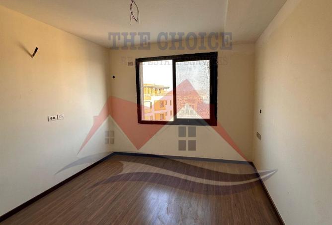 70092002 - Property Image 2