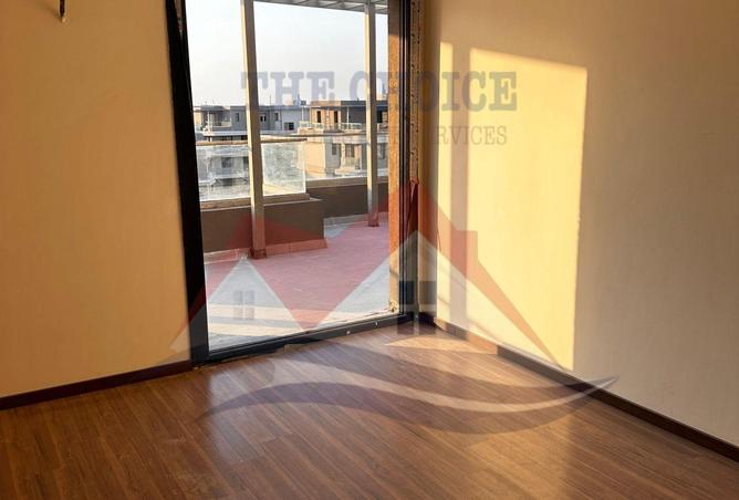 70092002 - Property Image 3