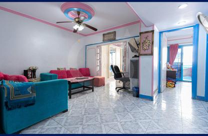 Apartment - 2 Bedrooms - 2 Bathrooms for sale in Al Geish Road - Laurent - Hay Sharq - Alexandria