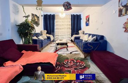 Apartment - 3 Bedrooms - 2 Bathrooms for sale in Camp Chezar - Hay Wasat - Alexandria